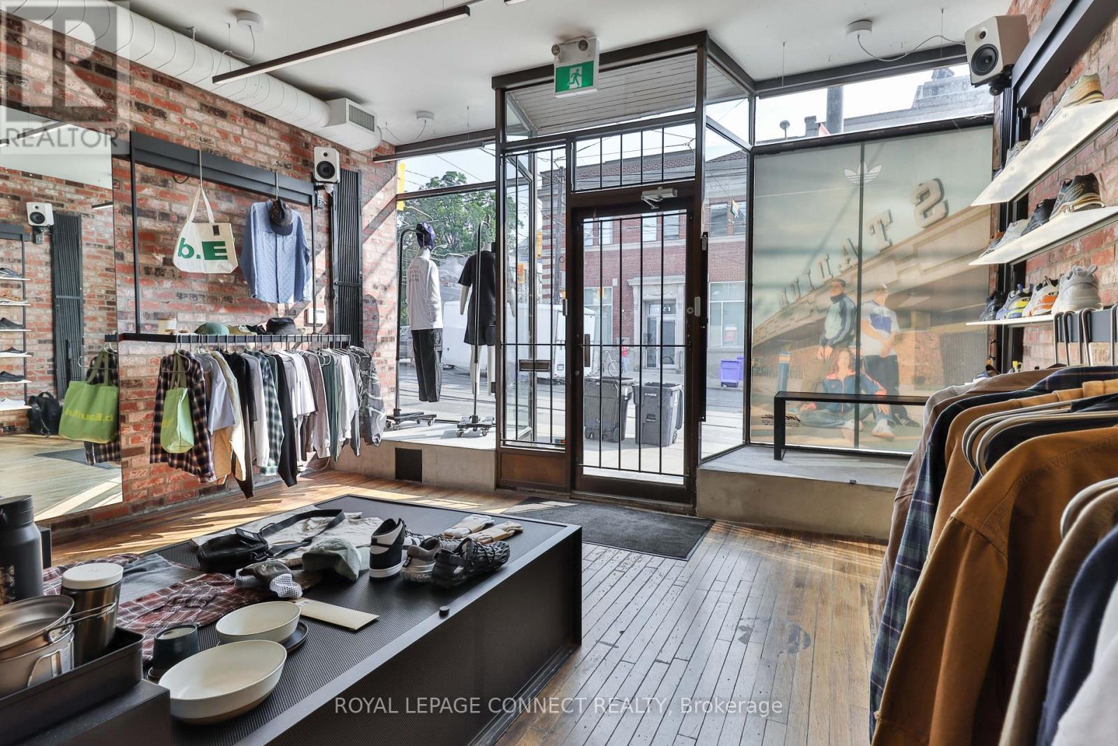 Main - 406 Roncesvalles Avenue, Toronto, Ontario  M6R 2M9 - Photo 7 - W12392710