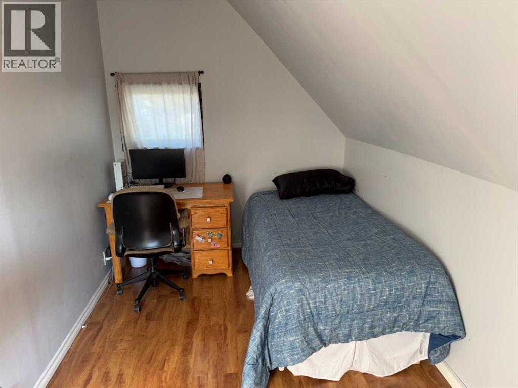 223 2 Street N, Vulcan, Alberta  T0L 2B0 - Photo 9 - A2255534