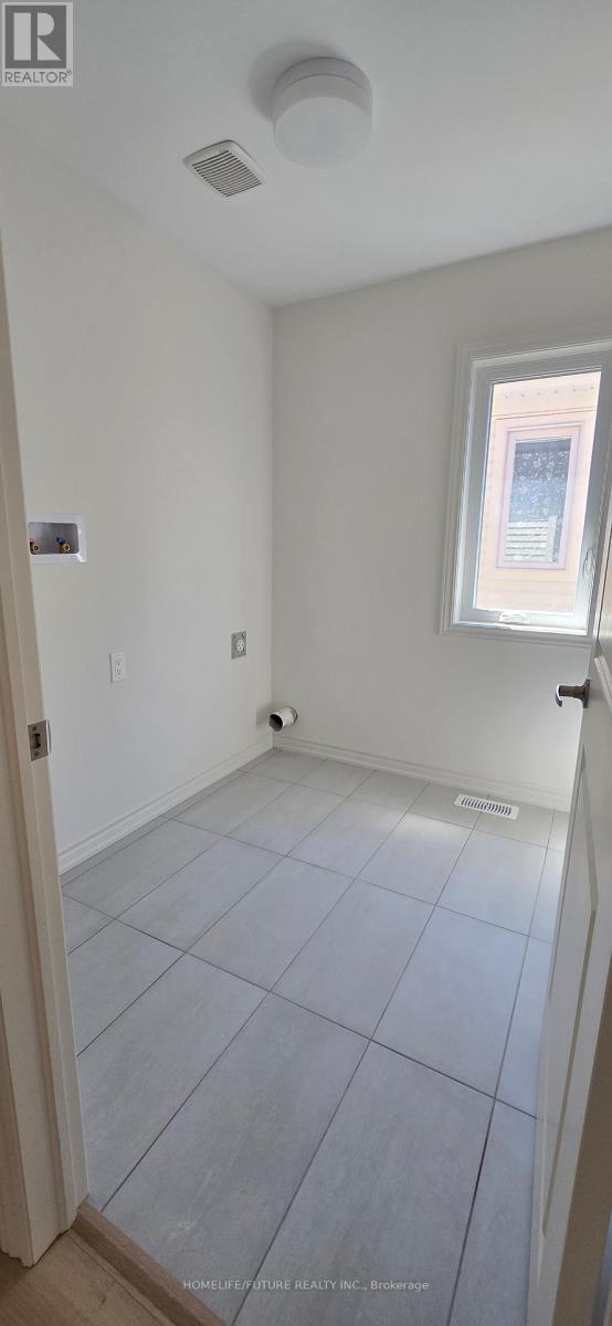 1081 Trailsview Avenue, Cobourg, Ontario  K9A 4J5 - Photo 17 - X12382433