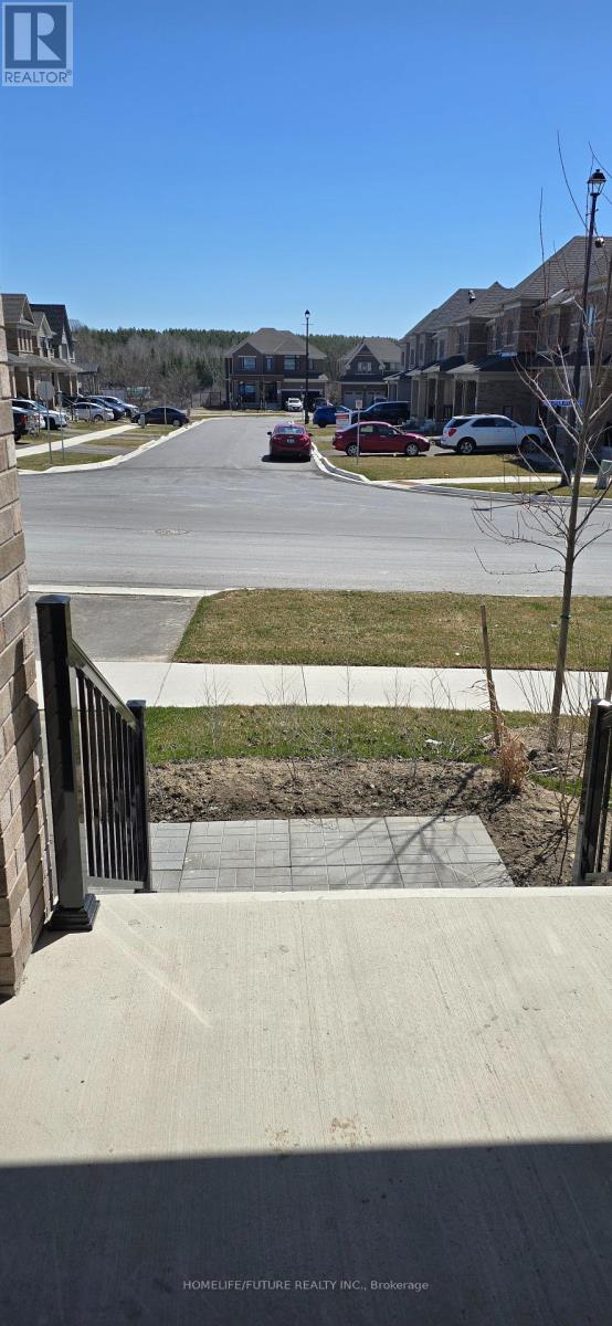 1081 Trailsview Avenue, Cobourg, Ontario  K9A 4J5 - Photo 11 - X12382433