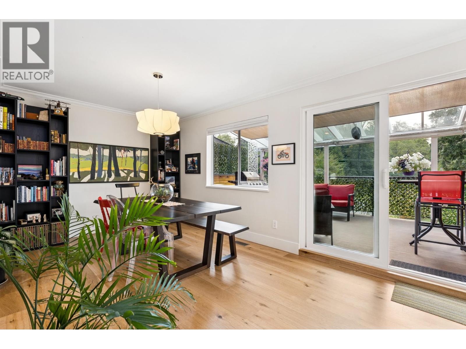 239 W 22nd Street, North Vancouver, British Columbia  V7M 2A2 - Photo 14 - R3045755