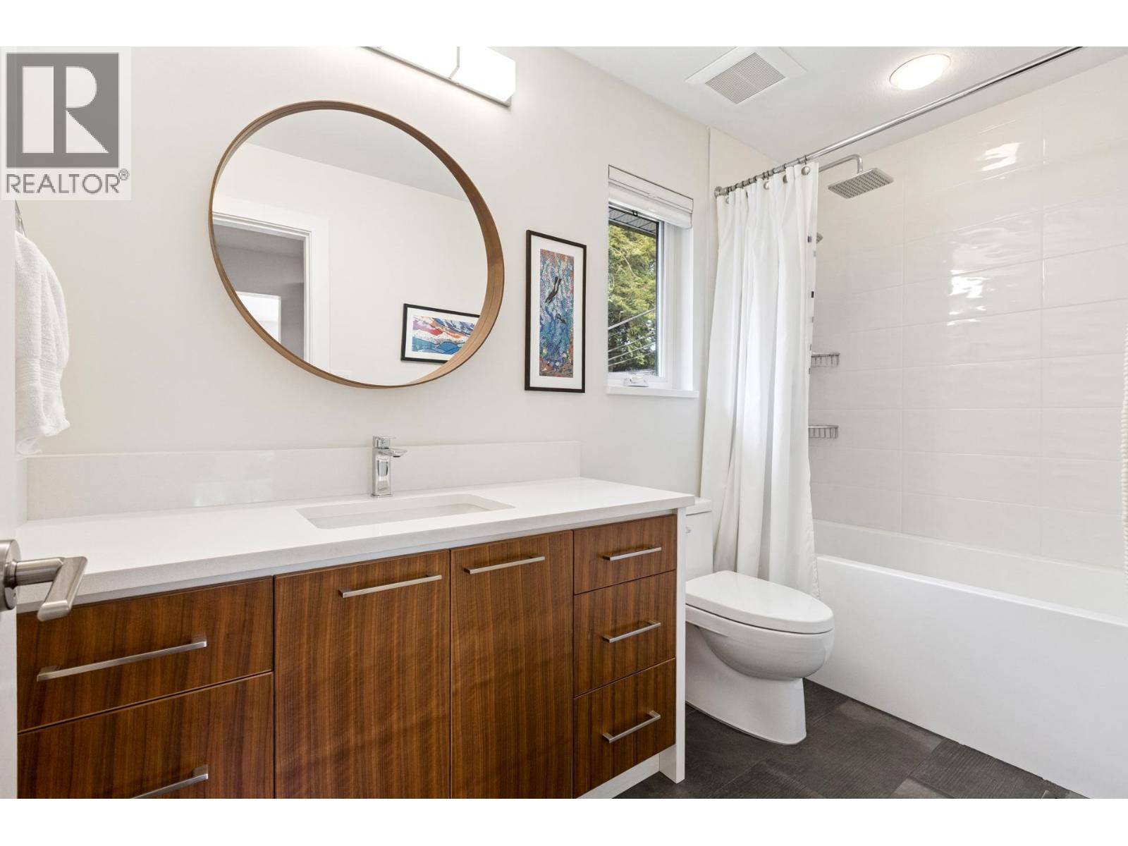 239 W 22nd Street, North Vancouver, British Columbia  V7M 2A2 - Photo 24 - R3045755