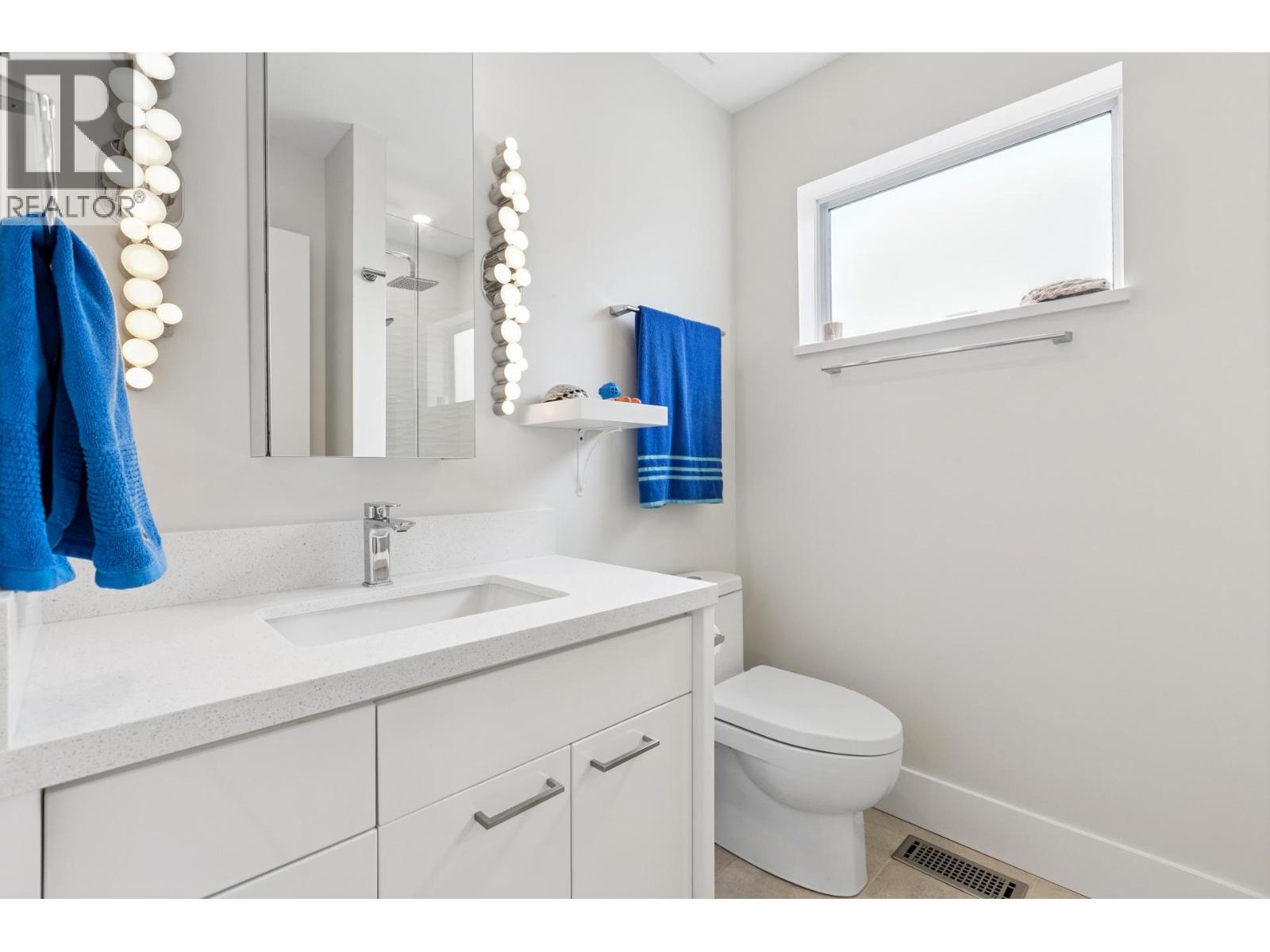 239 W 22nd Street, North Vancouver, British Columbia  V7M 2A2 - Photo 26 - R3045755