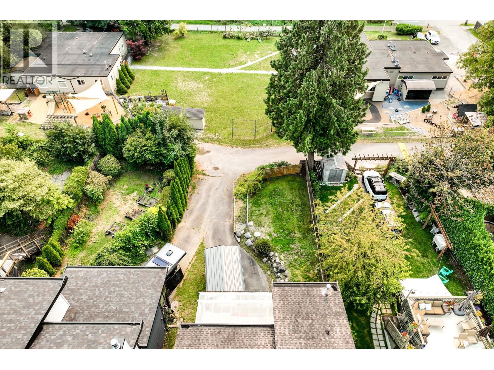 239 W 22nd Street, North Vancouver, British Columbia  V7M 2A2 - Photo 38 - R3045755