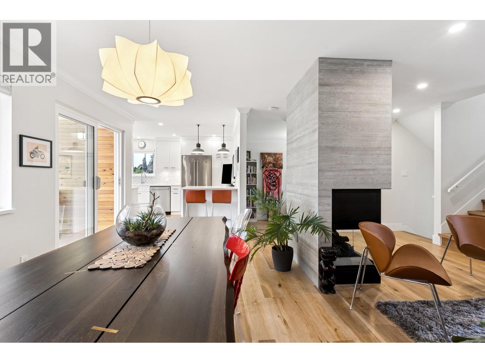239 W 22nd Street, North Vancouver, British Columbia  V7M 2A2 - Photo 8 - R3045755