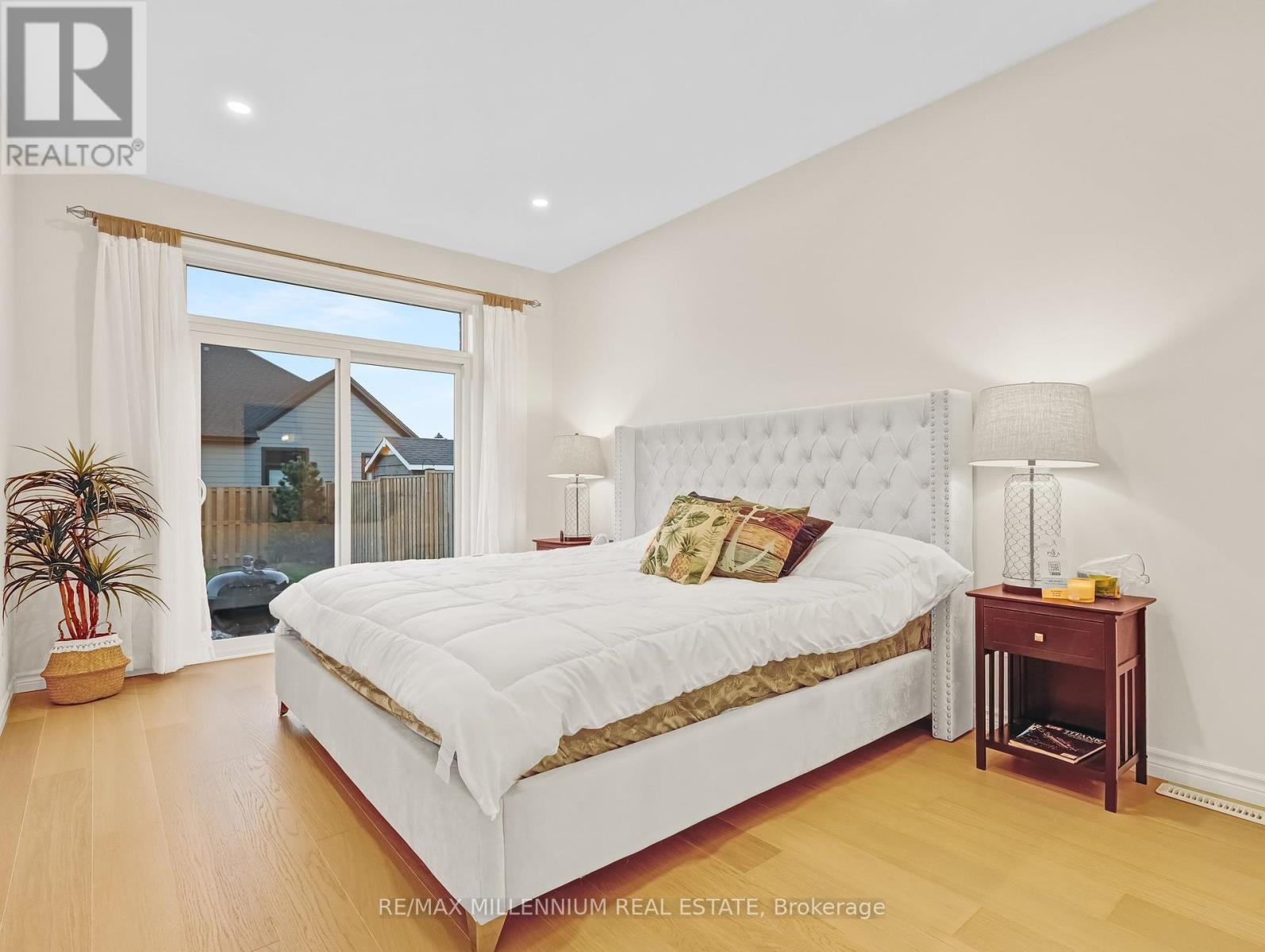 250 Hill Street, Central Elgin, Ontario  N5L 1J8 - Photo 22 - X12392585