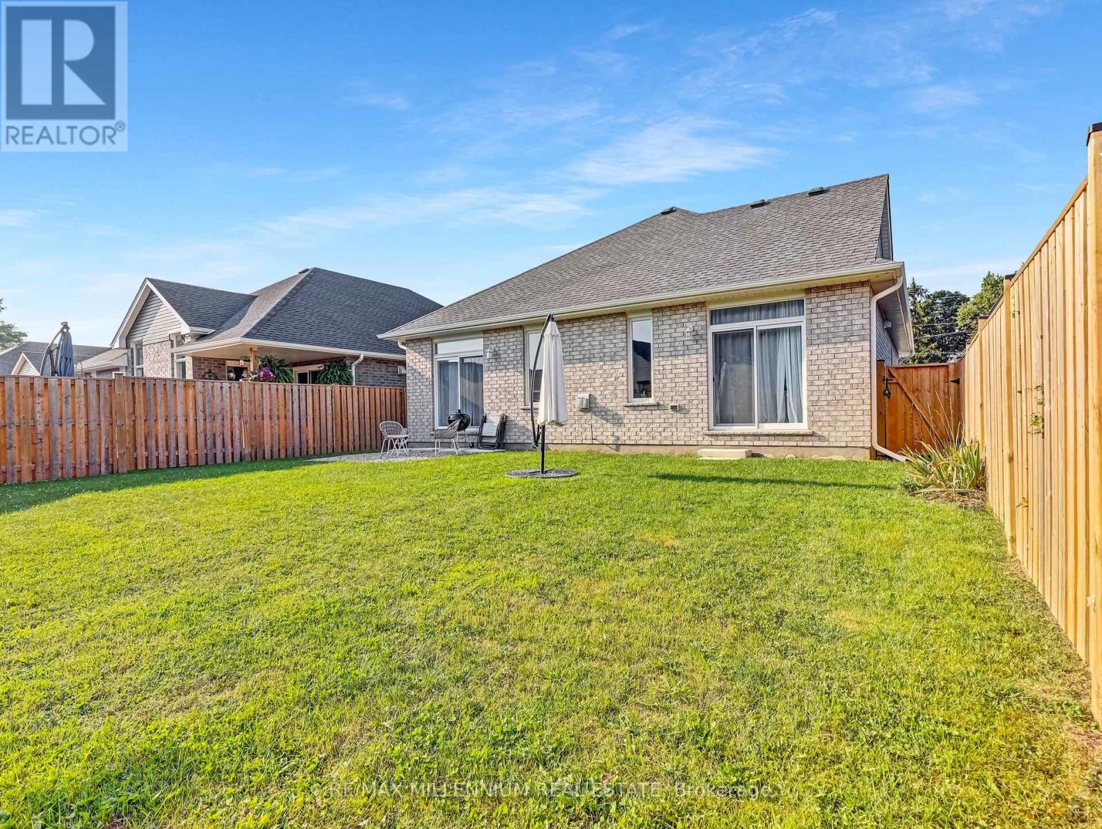 250 Hill Street, Central Elgin, Ontario  N5L 1J8 - Photo 35 - X12392585