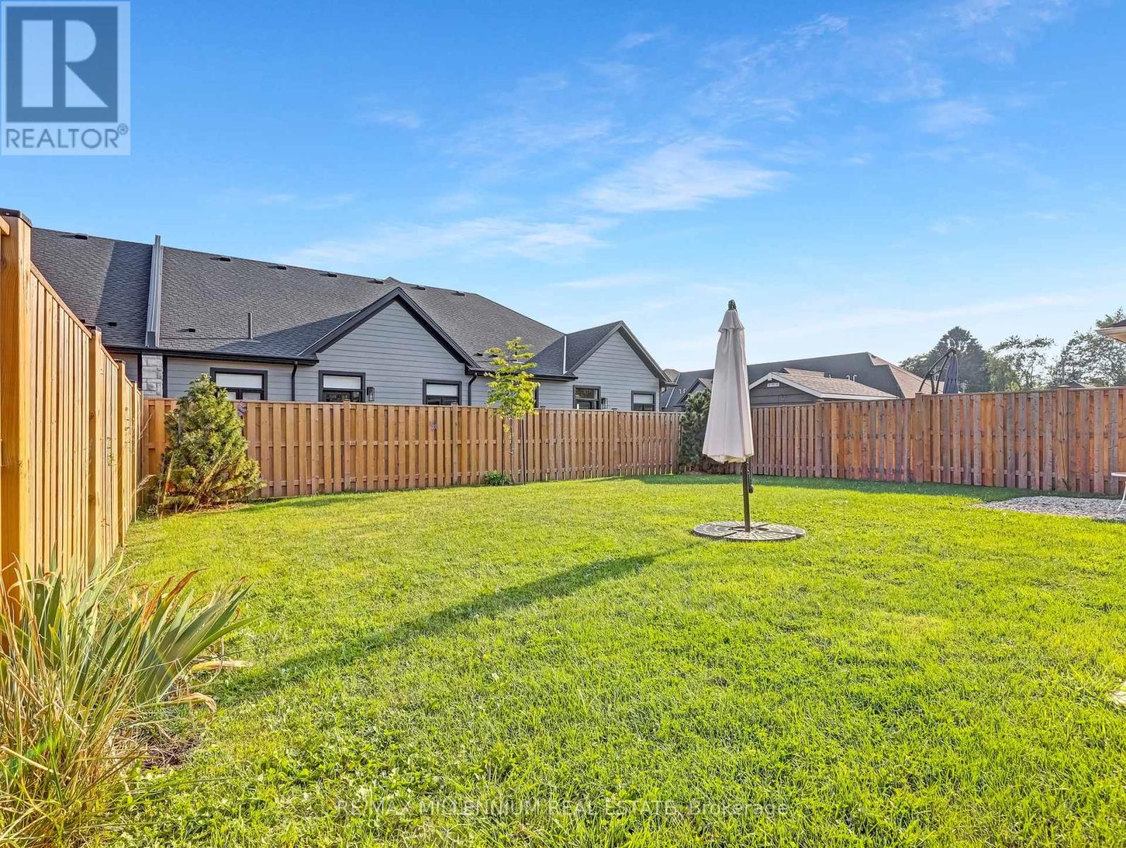 250 Hill Street, Central Elgin, Ontario  N5L 1J8 - Photo 36 - X12392585