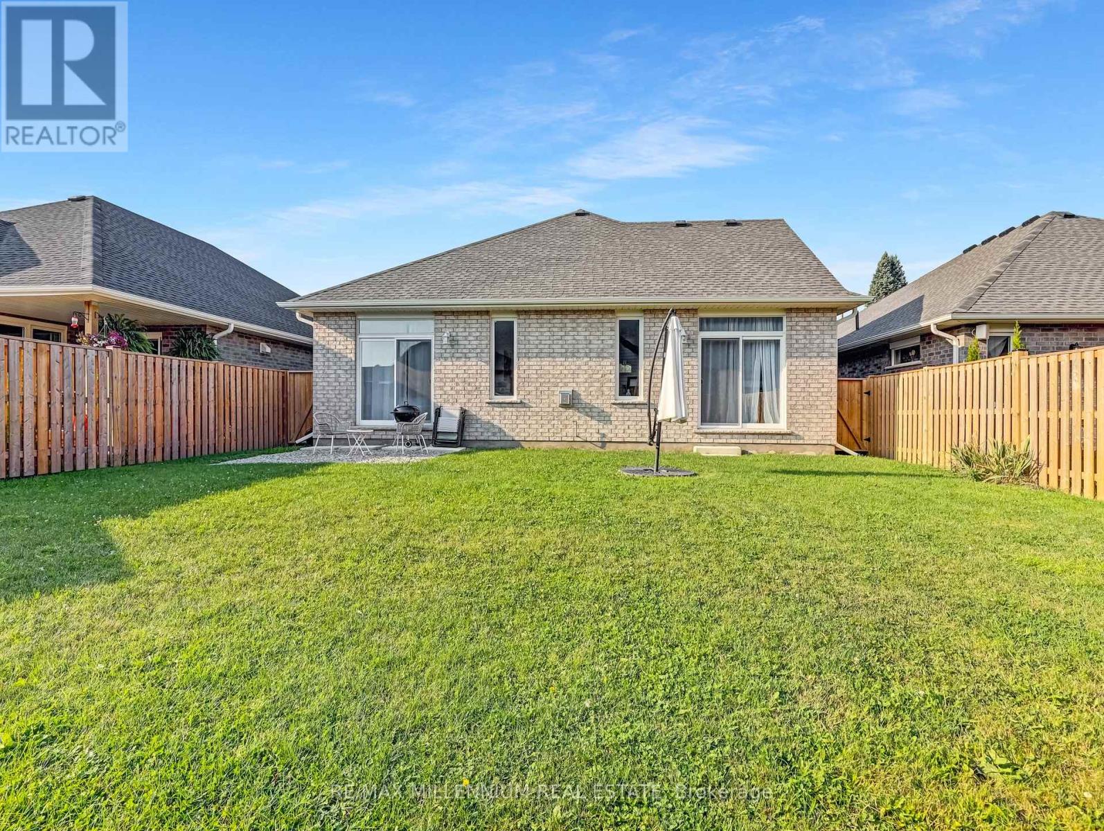 250 Hill Street, Central Elgin, Ontario  N5L 1J8 - Photo 37 - X12392585