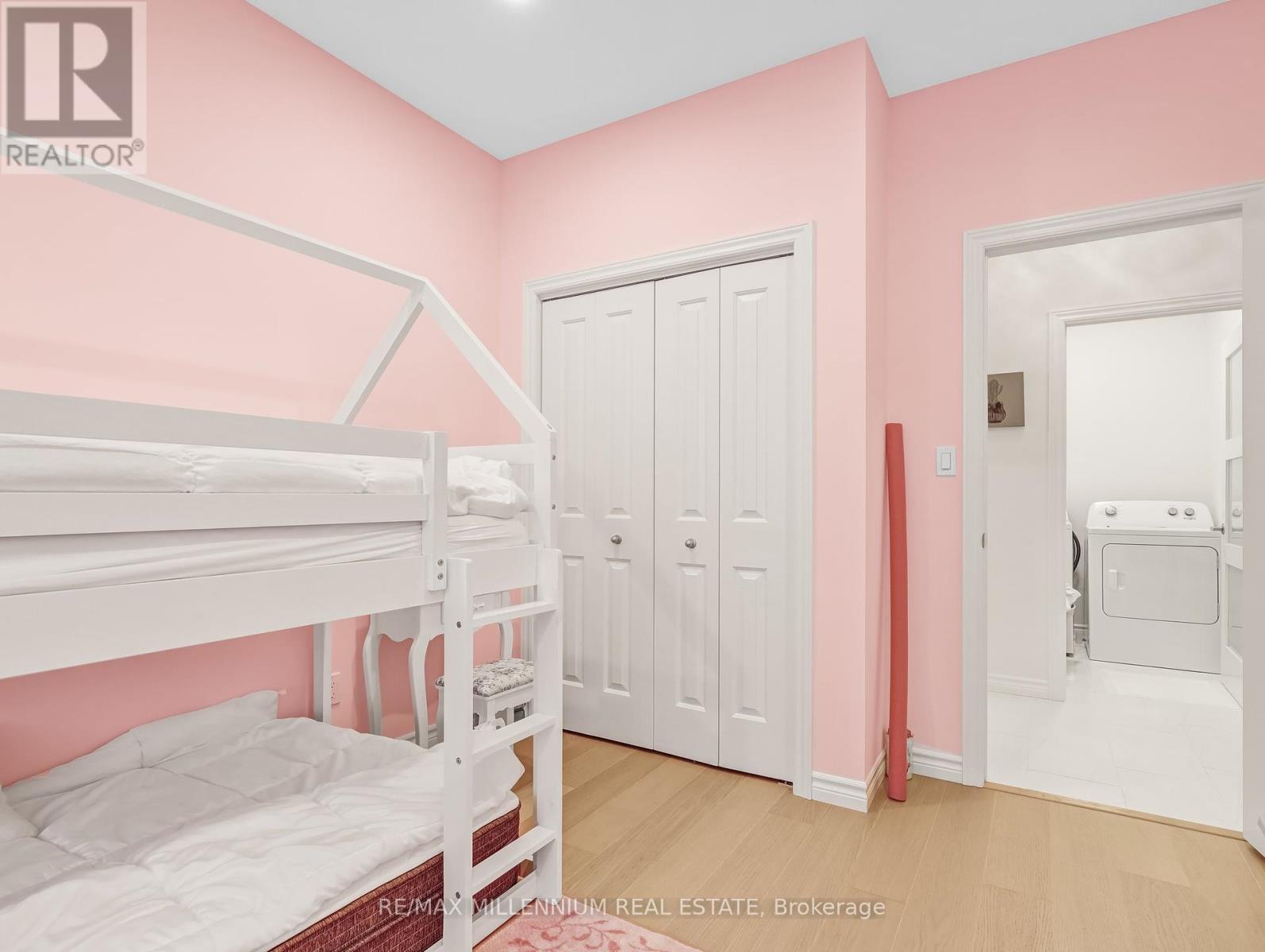 250 Hill Street, Central Elgin, Ontario  N5L 1J8 - Photo 7 - X12392585