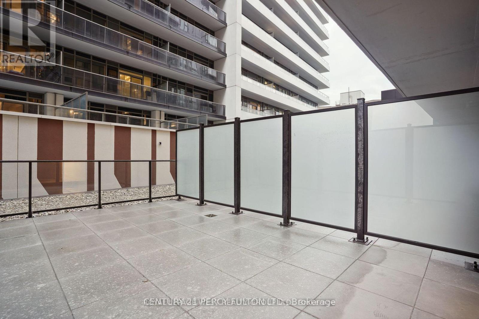 321 - 1 Jarvis Street, Hamilton, Ontario  L8R 3J2 - Photo 8 - X12392595