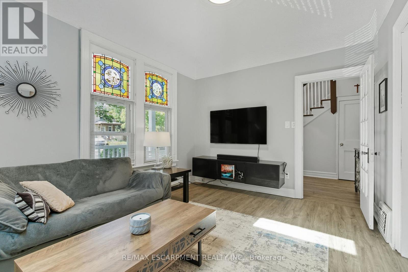 33 Broadway Avenue, Hamilton (Ainslie Wood), Ontario  L8S 2V6 - Photo 10 - X12392657