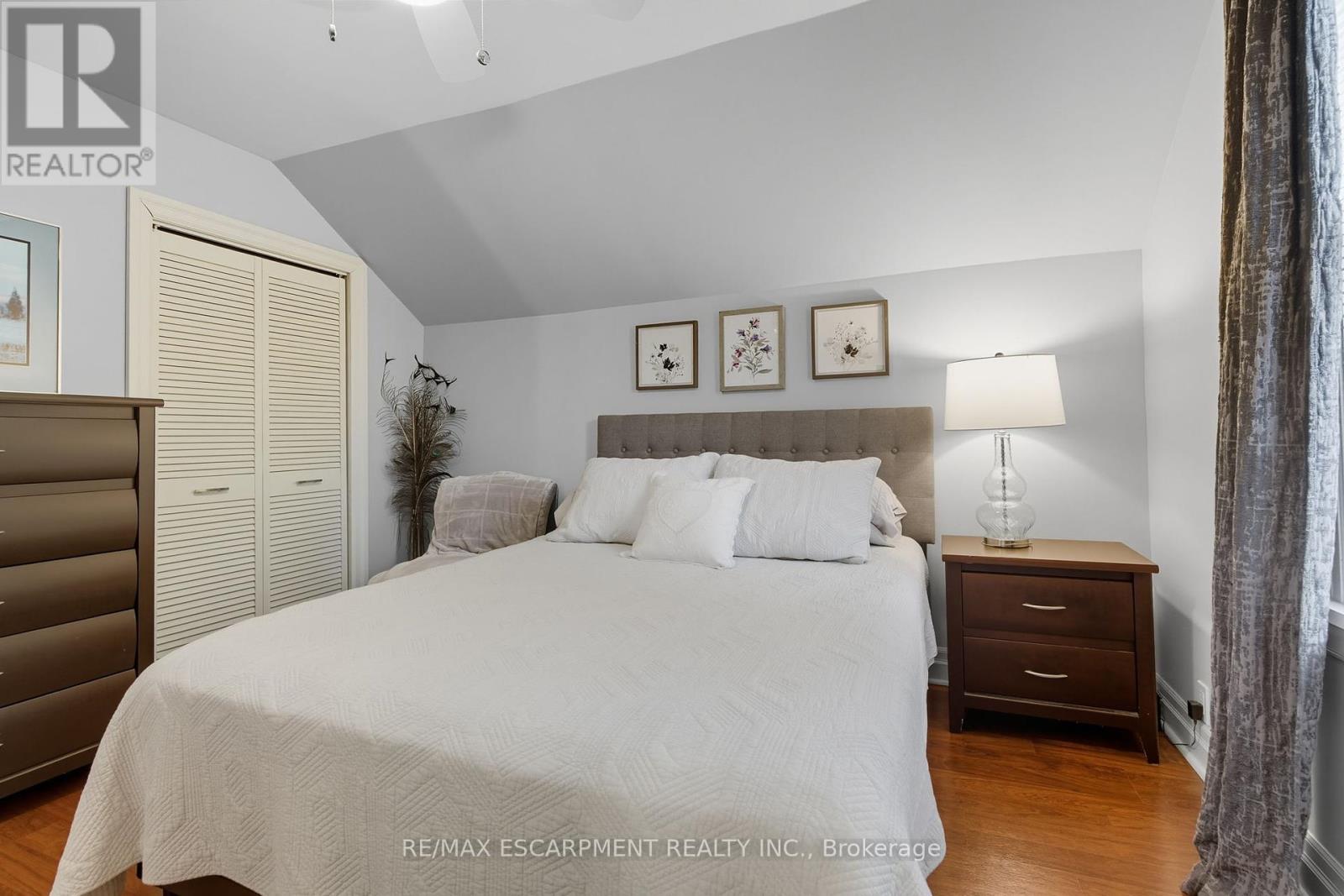 33 Broadway Avenue, Hamilton (Ainslie Wood), Ontario  L8S 2V6 - Photo 25 - X12392657
