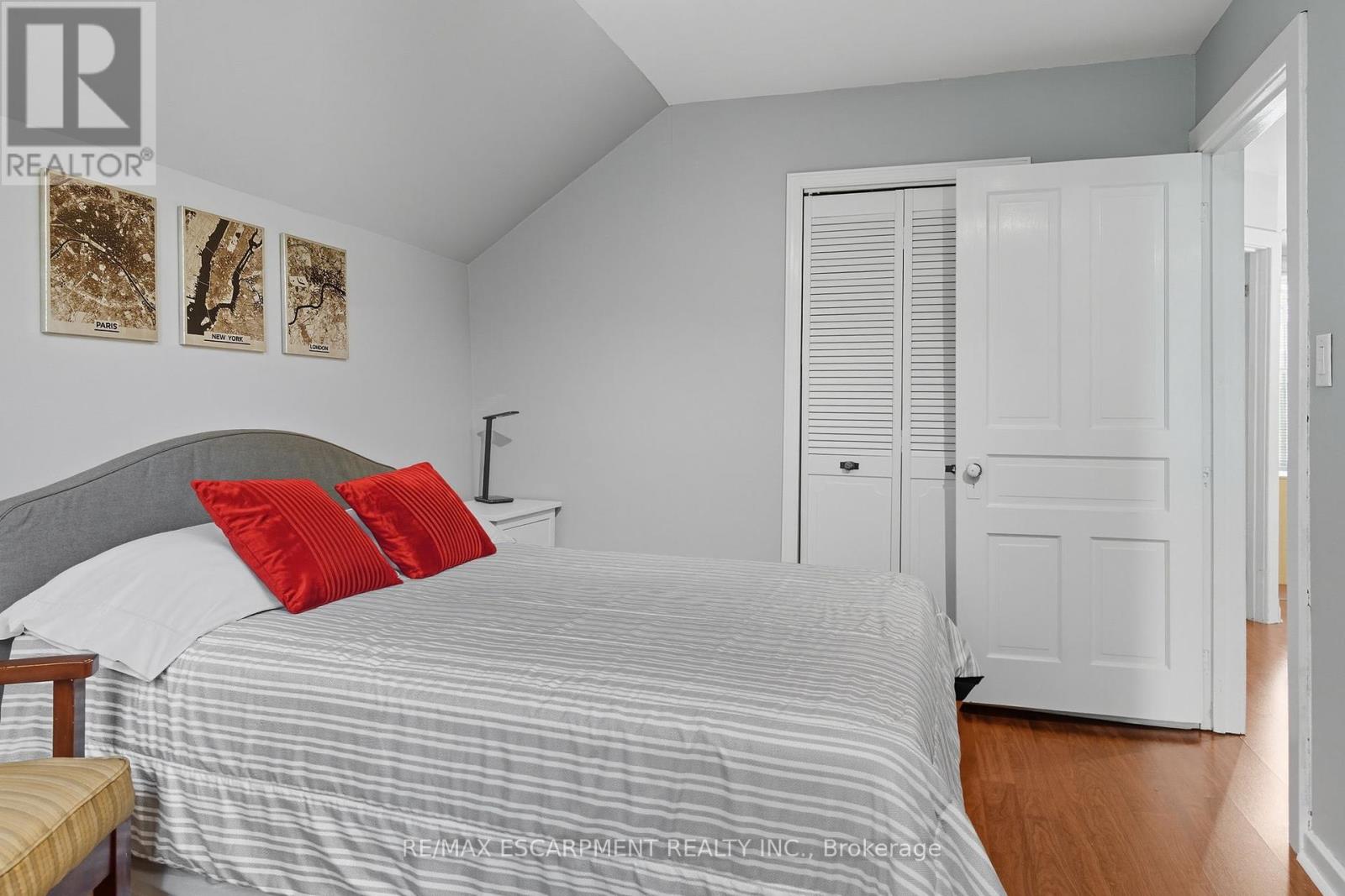 33 Broadway Avenue, Hamilton (Ainslie Wood), Ontario  L8S 2V6 - Photo 29 - X12392657