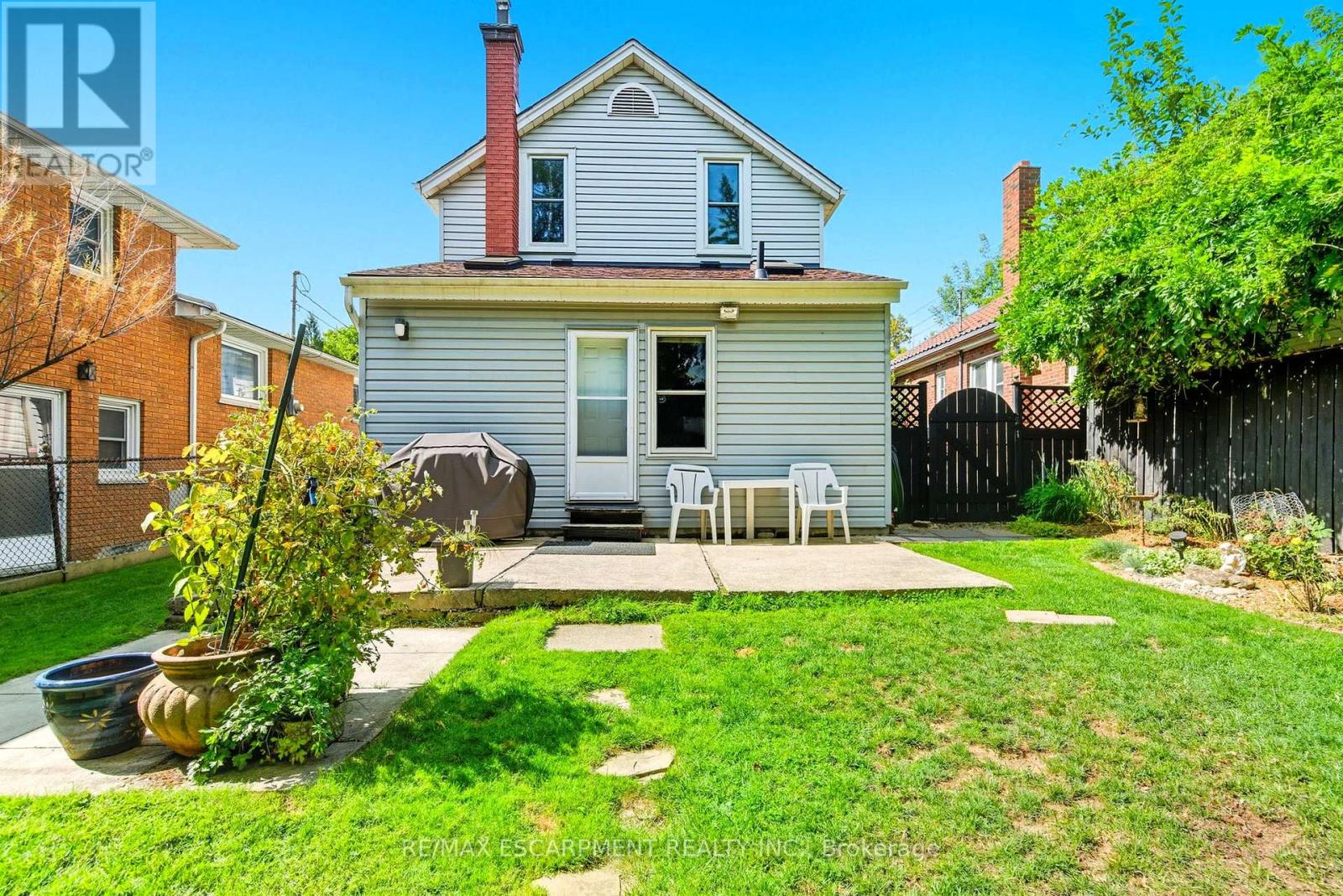 33 Broadway Avenue, Hamilton (Ainslie Wood), Ontario  L8S 2V6 - Photo 34 - X12392657