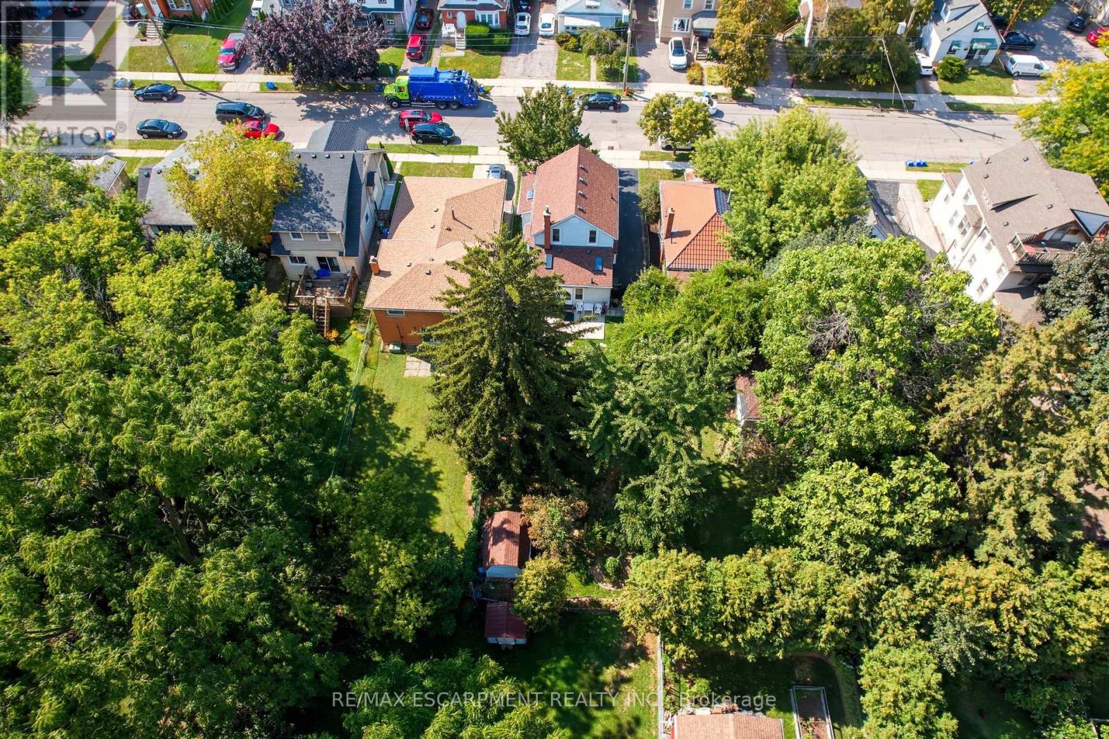 33 Broadway Avenue, Hamilton (Ainslie Wood), Ontario  L8S 2V6 - Photo 39 - X12392657