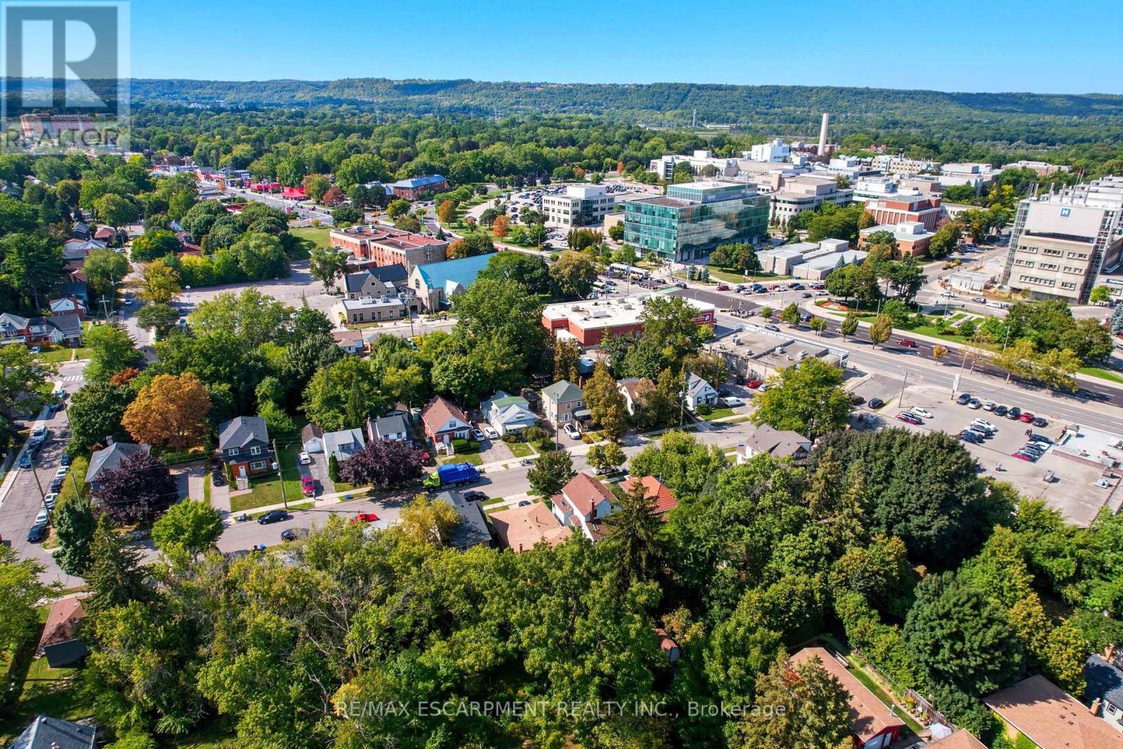 33 Broadway Avenue, Hamilton (Ainslie Wood), Ontario  L8S 2V6 - Photo 40 - X12392657