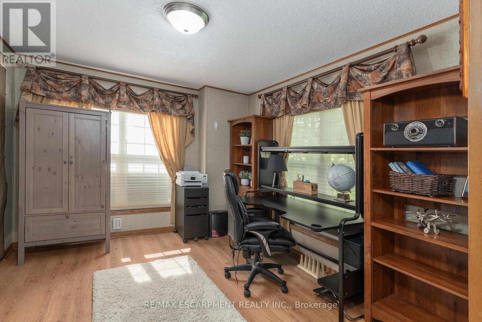 1161 4th Concession Road W, Hamilton, Ontario  L8B 0X3 - Photo 11 - X12392697