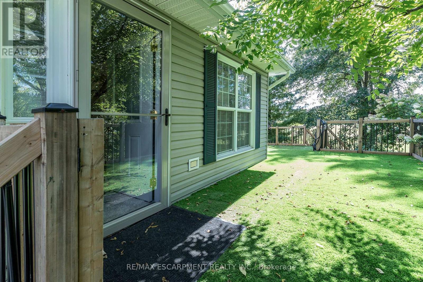 1161 4th Concession Road W, Hamilton, Ontario  L8B 0X3 - Photo 2 - X12392697