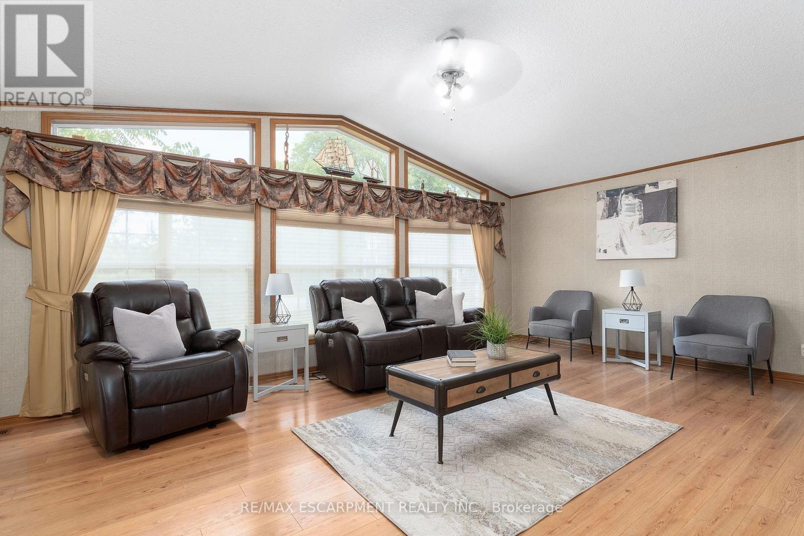 1161 4th Concession Road W, Hamilton, Ontario  L8B 0X3 - Photo 4 - X12392697