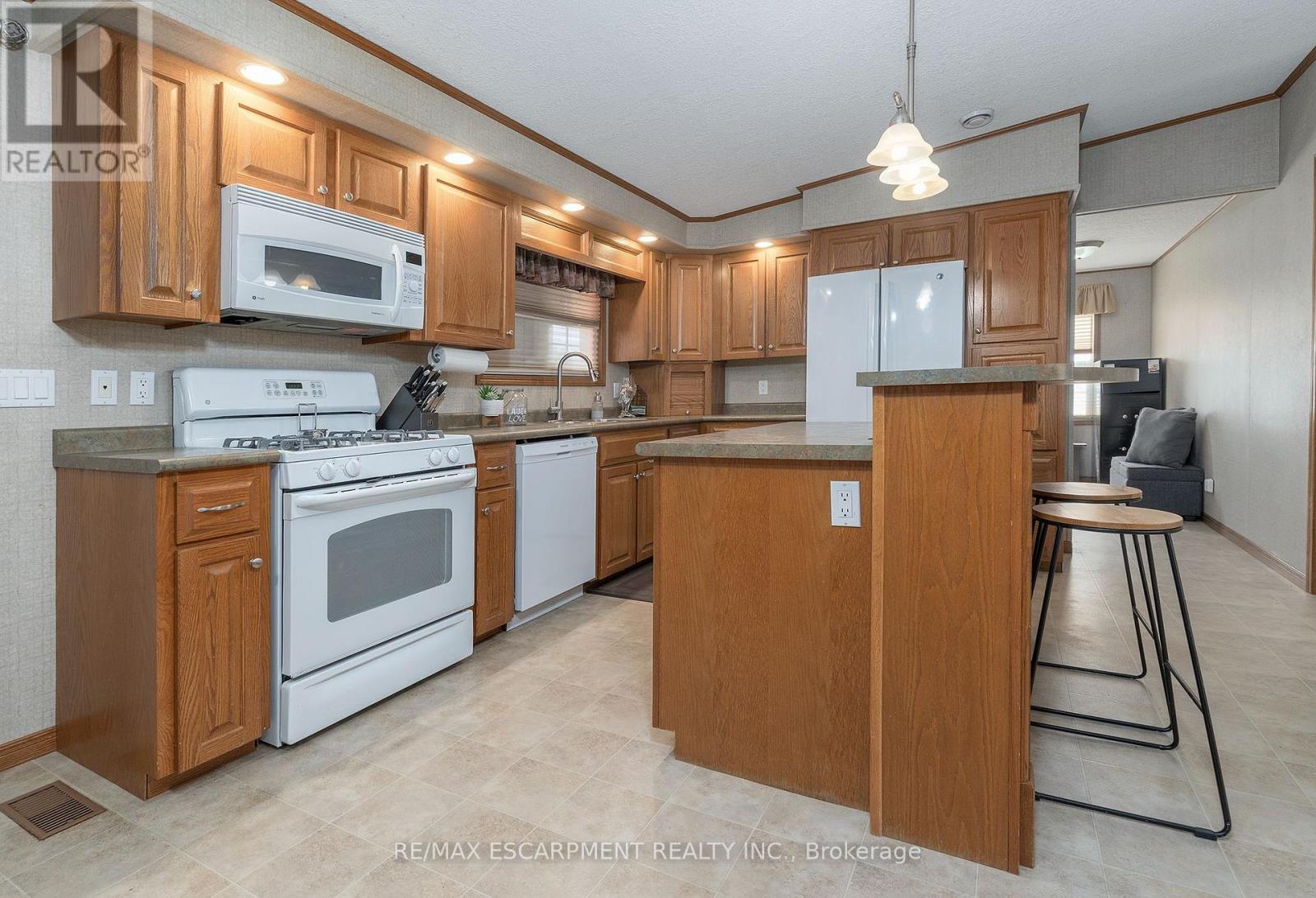 1161 4th Concession Road W, Hamilton, Ontario  L8B 0X3 - Photo 9 - X12392697