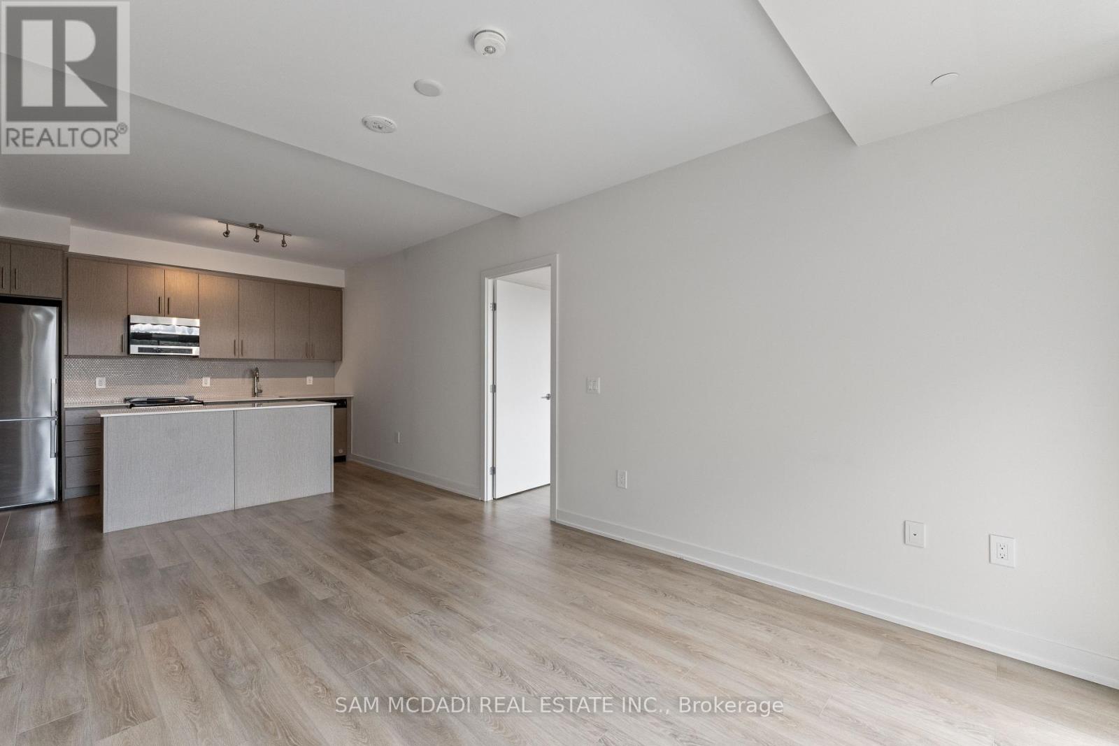 1305 - 212 King William Street, Hamilton, Ontario  L8R 0A7 - Photo 17 - X12392711