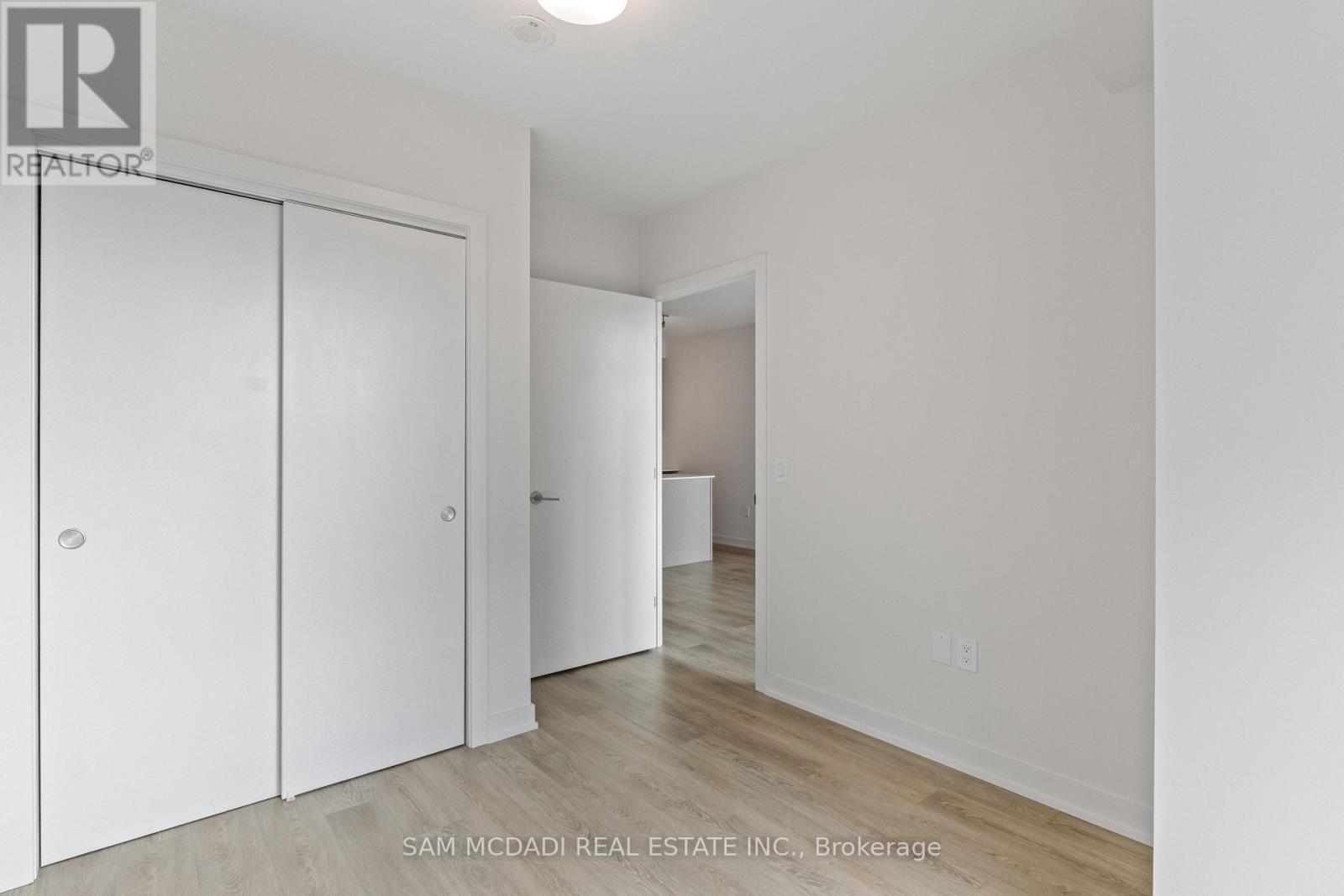 1305 - 212 King William Street, Hamilton, Ontario  L8R 0A7 - Photo 30 - X12392711