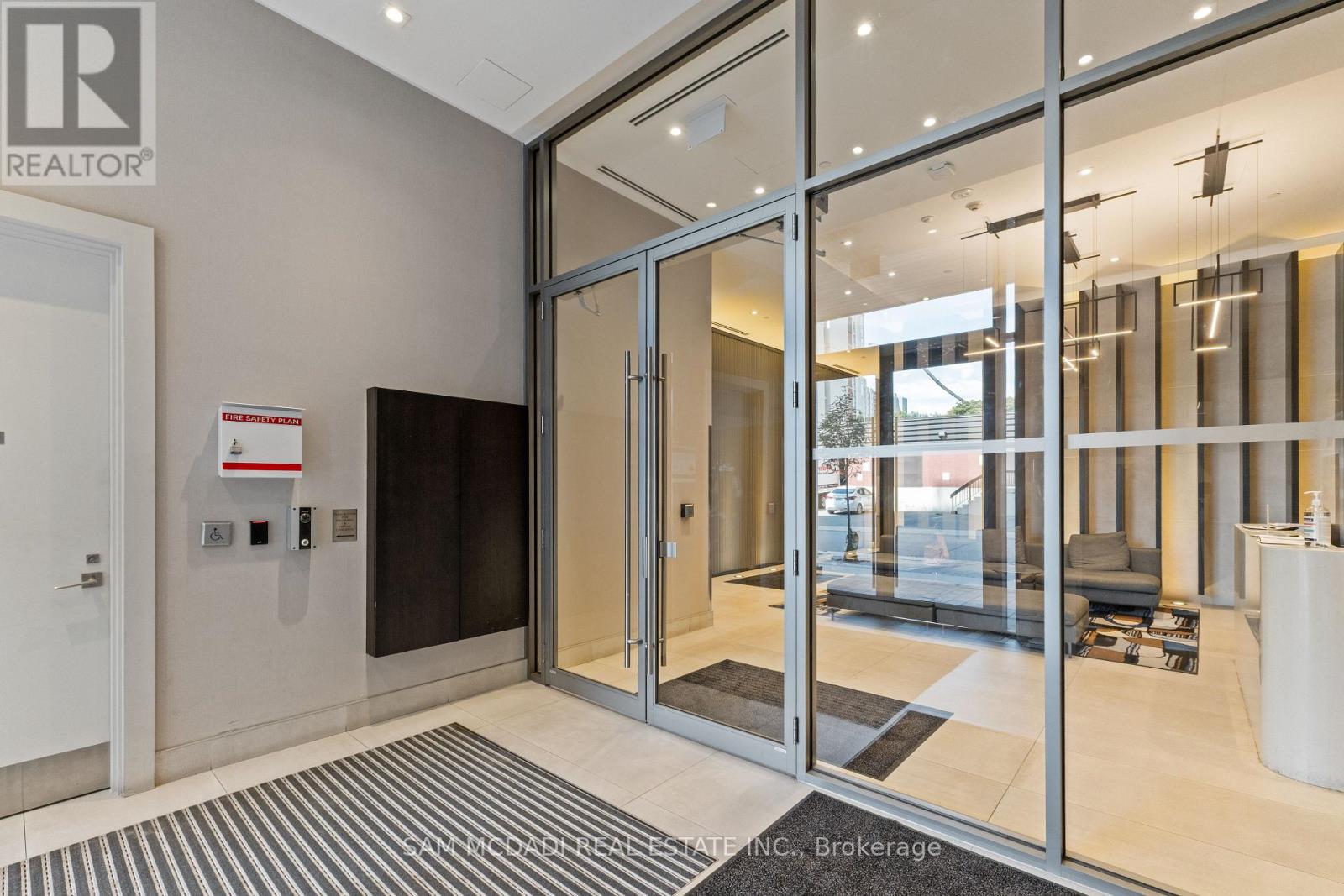 1305 - 212 King William Street, Hamilton, Ontario  L8R 0A7 - Photo 4 - X12392711