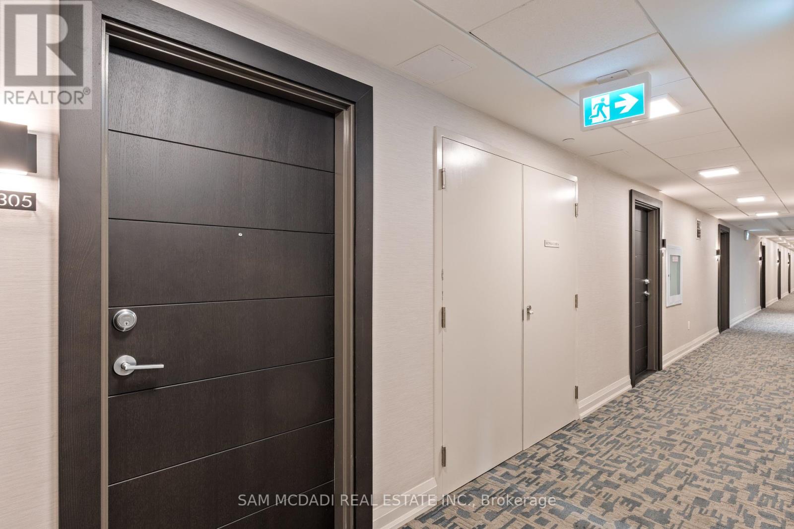 1305 - 212 King William Street, Hamilton, Ontario  L8R 0A7 - Photo 6 - X12392711