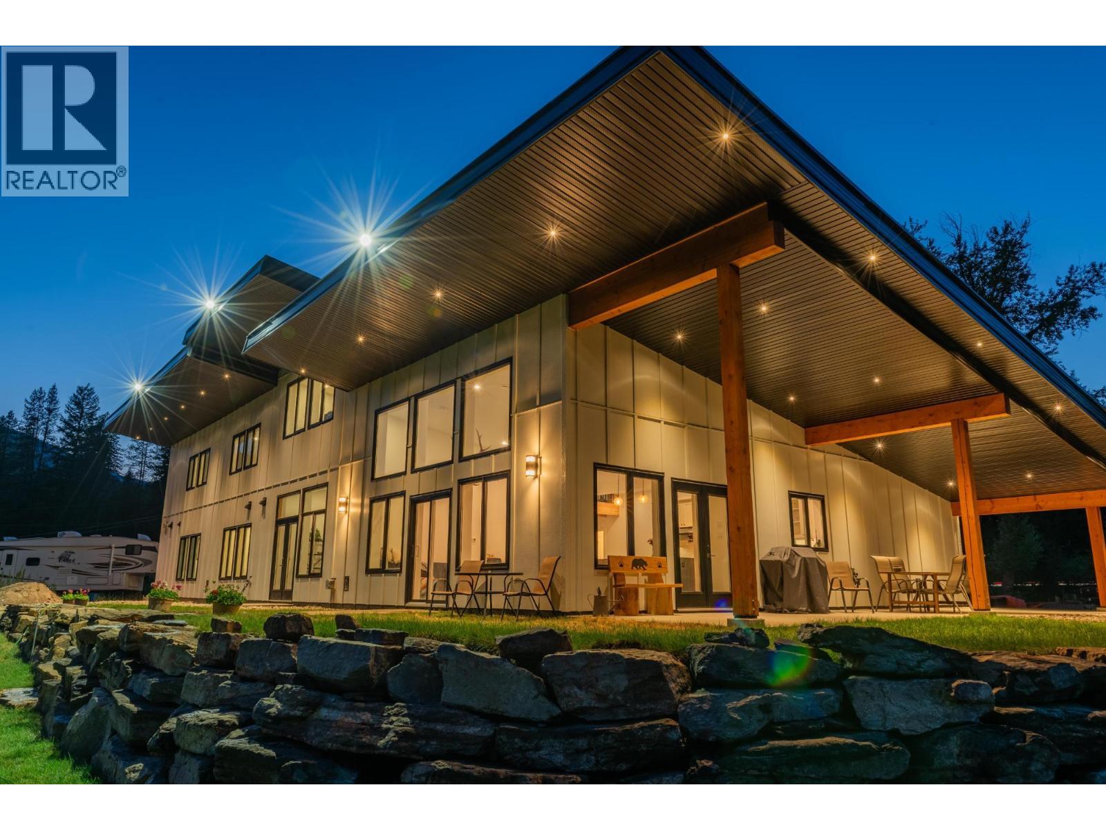 2335 Pass Creek Road, Castlegar, British Columbia  v1n 4t4 - Photo 8 - 10362292