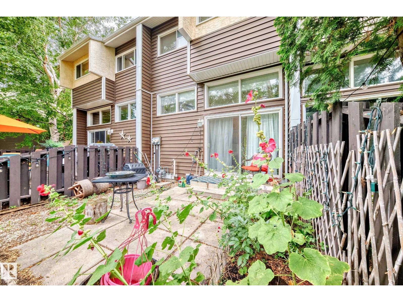 1049 Millbourne Rd E Nw, Edmonton, Alberta  T6K 2K2 - Photo 32 - E4456935