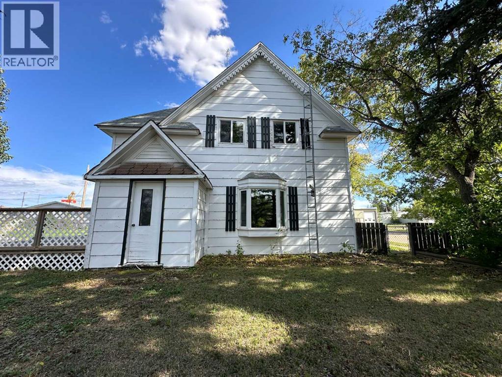 5003 51 Street, Lougheed, Alberta  T0B 2V0 - Photo 1 - A2205506