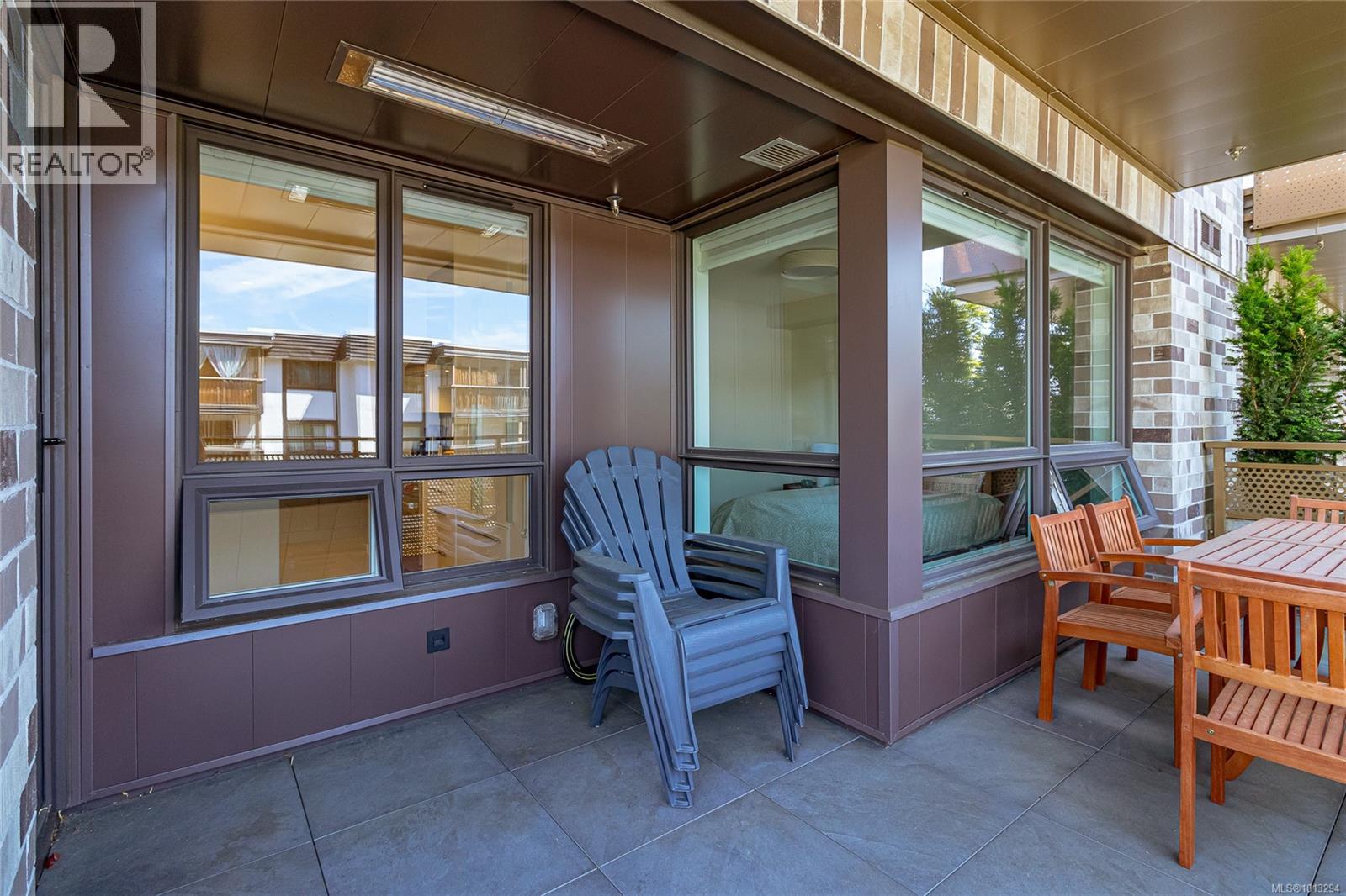 208 1018 Pentrelew Pl, Victoria, British Columbia  V8V 4J4 - Photo 36 - 1013294