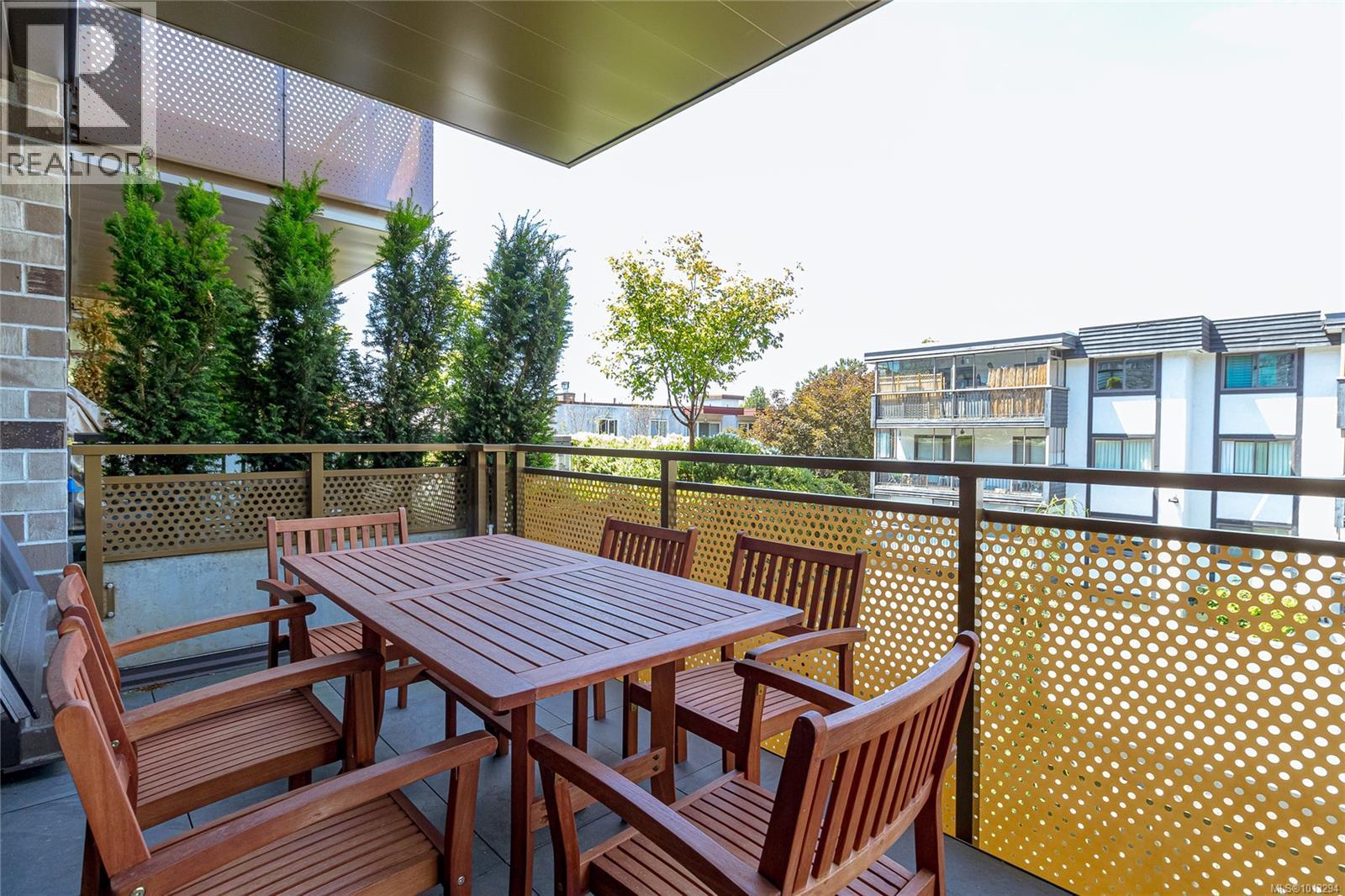 208 1018 Pentrelew Pl, Victoria, British Columbia  V8V 4J4 - Photo 39 - 1013294