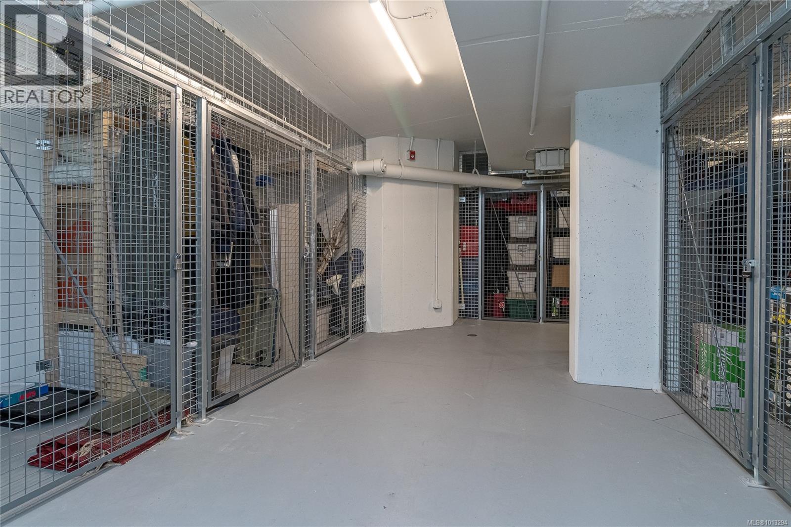 208 1018 Pentrelew Pl, Victoria, British Columbia  V8V 4J4 - Photo 43 - 1013294