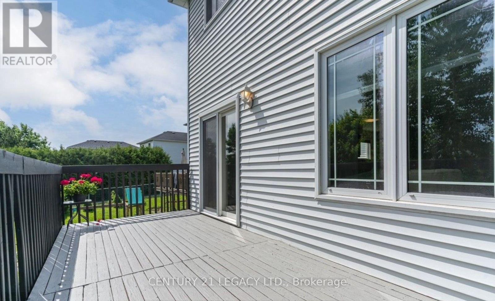 Upper - 339 Lewis Drive W, Orangeville, Ontario  L9W 4P8 - Photo 15 - W12372831