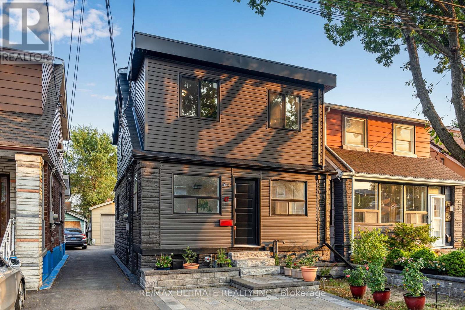 47 Mahoney Avenue, Toronto, Ontario  M6M 2H5 - Photo 43 - W12351135