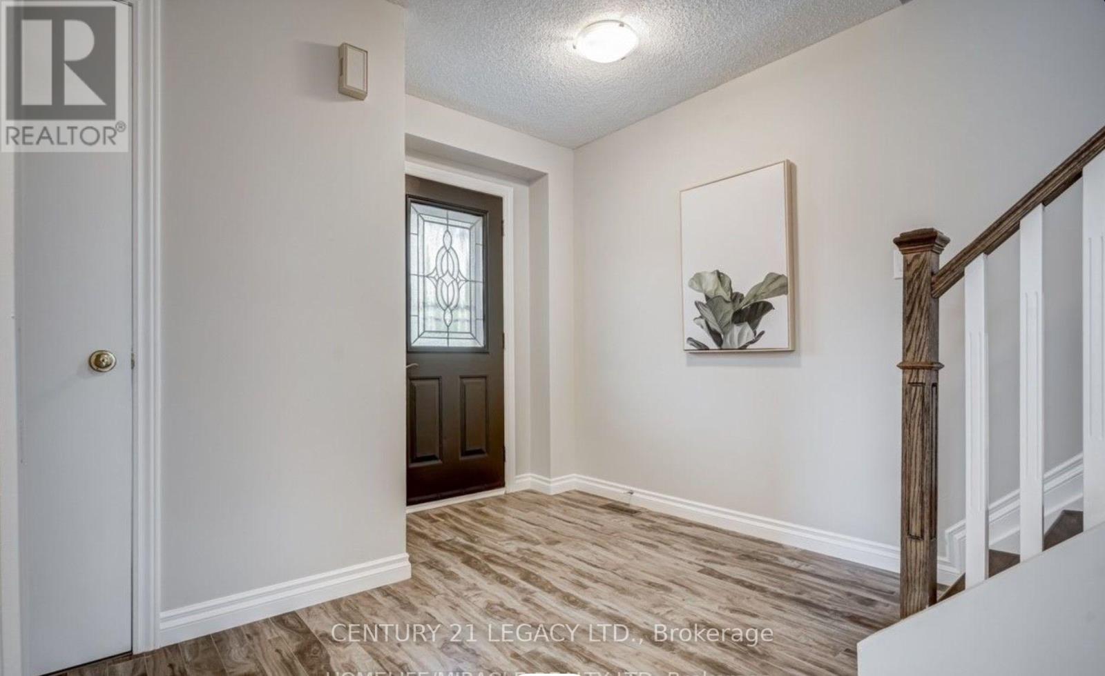 Upper - 339 Lewis Drive W, Orangeville, Ontario  L9W 4P8 - Photo 3 - W12372831
