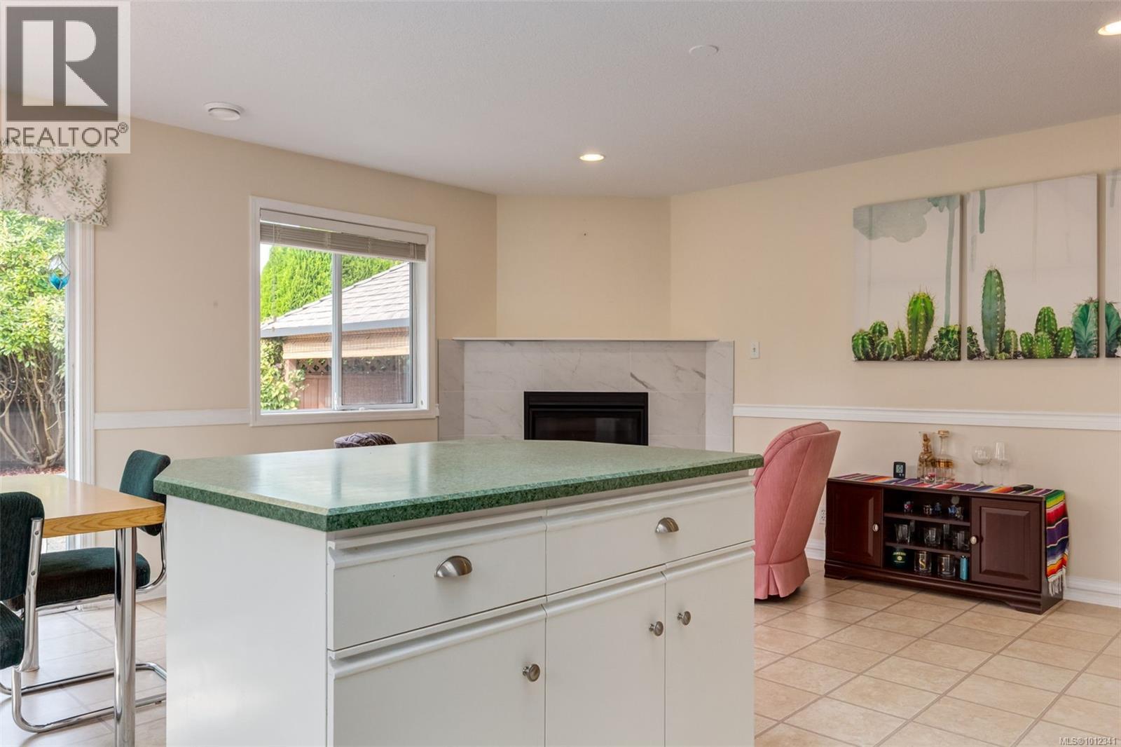5902 Beacon Pl, Nanaimo, British Columbia  V9V 1J6 - Photo 6 - 1012341