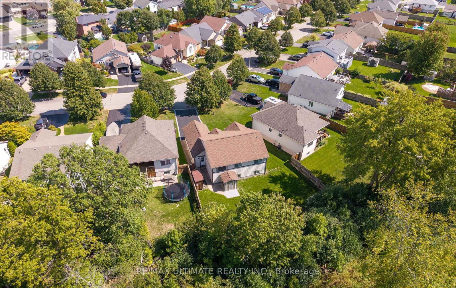 893 Canada Drive, Fort Erie, Ontario  L2A 6E9 - Photo 39 - X12392508