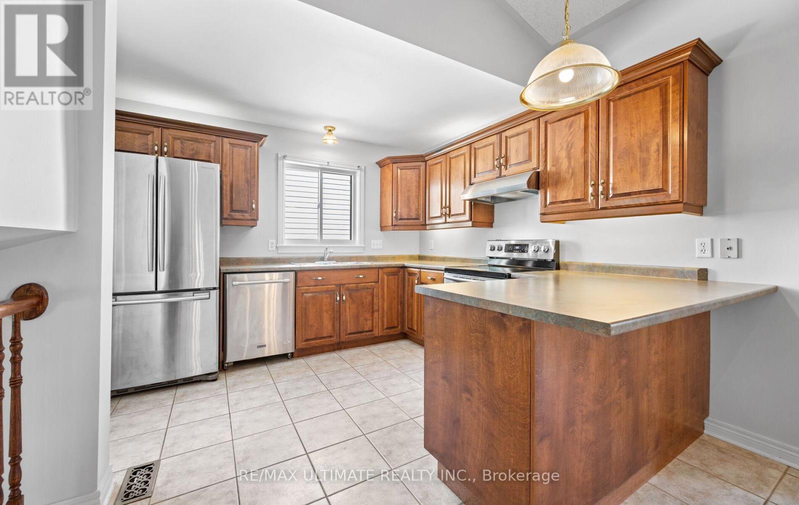 893 Canada Drive, Fort Erie, Ontario  L2A 6E9 - Photo 12 - X12392508