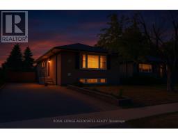 24 HURLEY CRESCENT, Toronto, Ontario