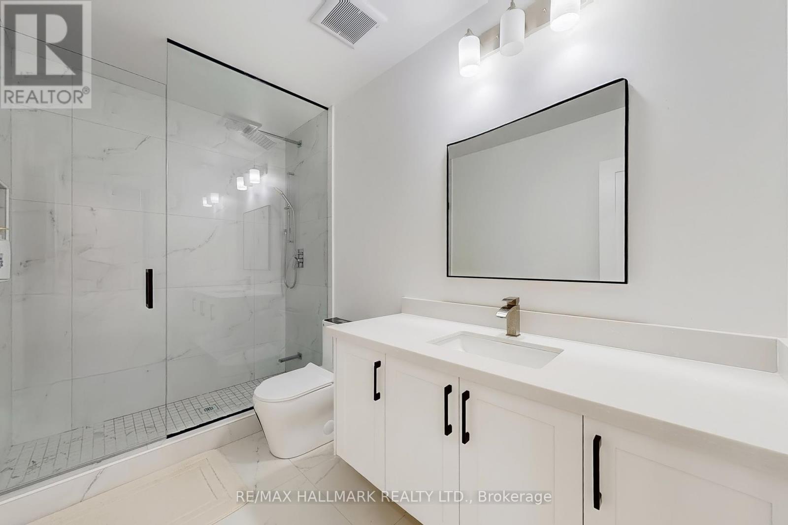 12 Sunbay Court, Richmond Hill, Ontario  L4E 3E3 - Photo 34 - N12392791