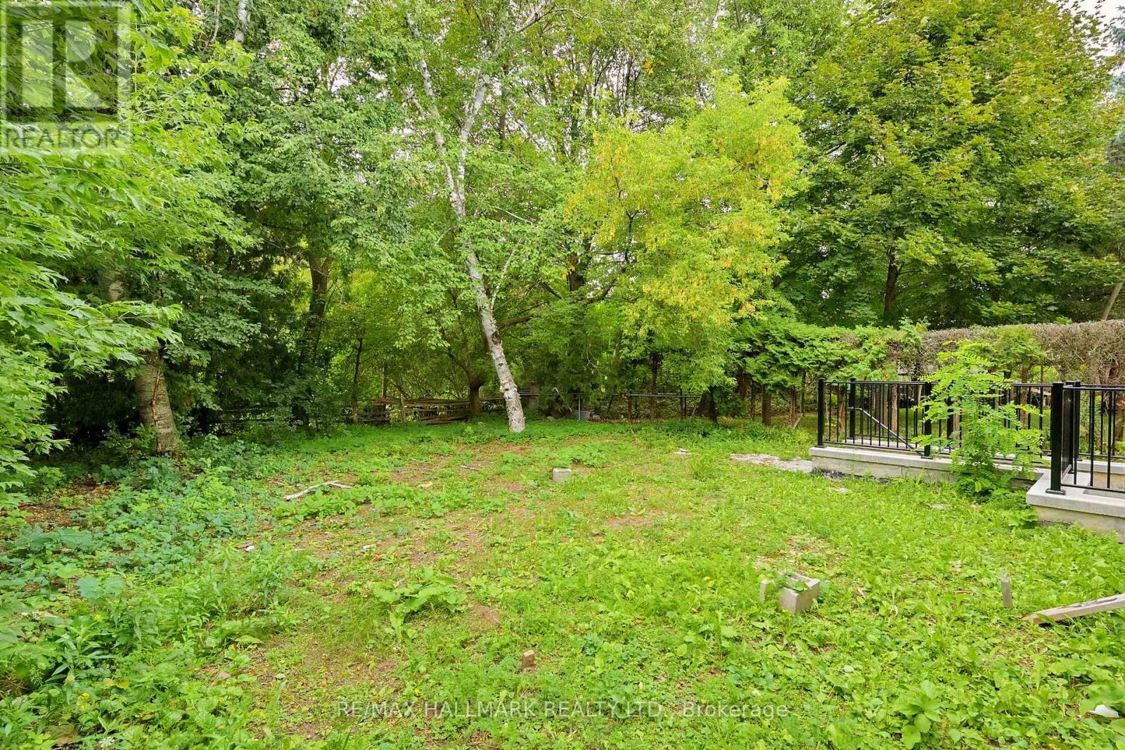 12 Sunbay Court, Richmond Hill, Ontario  L4E 3E3 - Photo 37 - N12392791