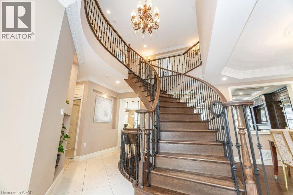 9 Lorupe Court, Hamilton, Ontario  L9G 0B4 - Photo 16 - 40767960