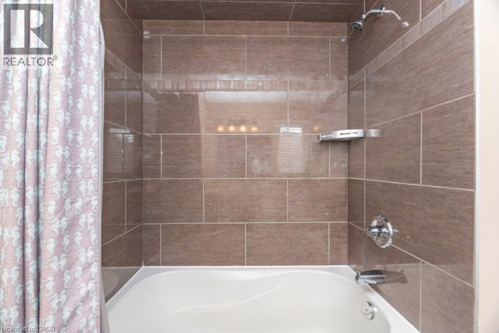 9 Lorupe Court, Hamilton, Ontario  L9G 0B4 - Photo 28 - 40767960