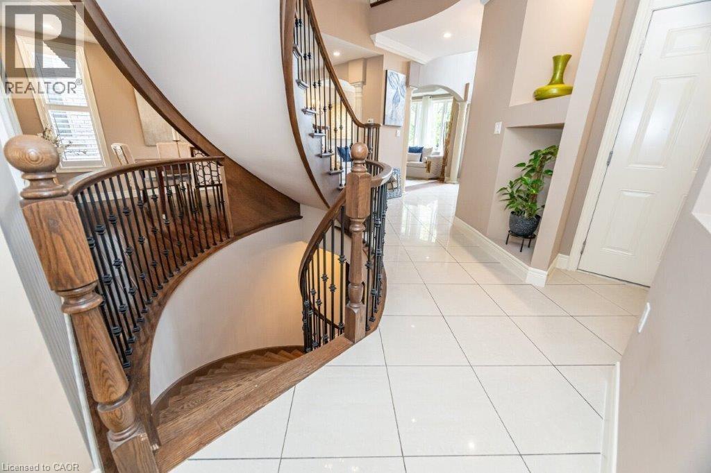 9 Lorupe Court, Hamilton, Ontario  L9G 0B4 - Photo 34 - 40767960