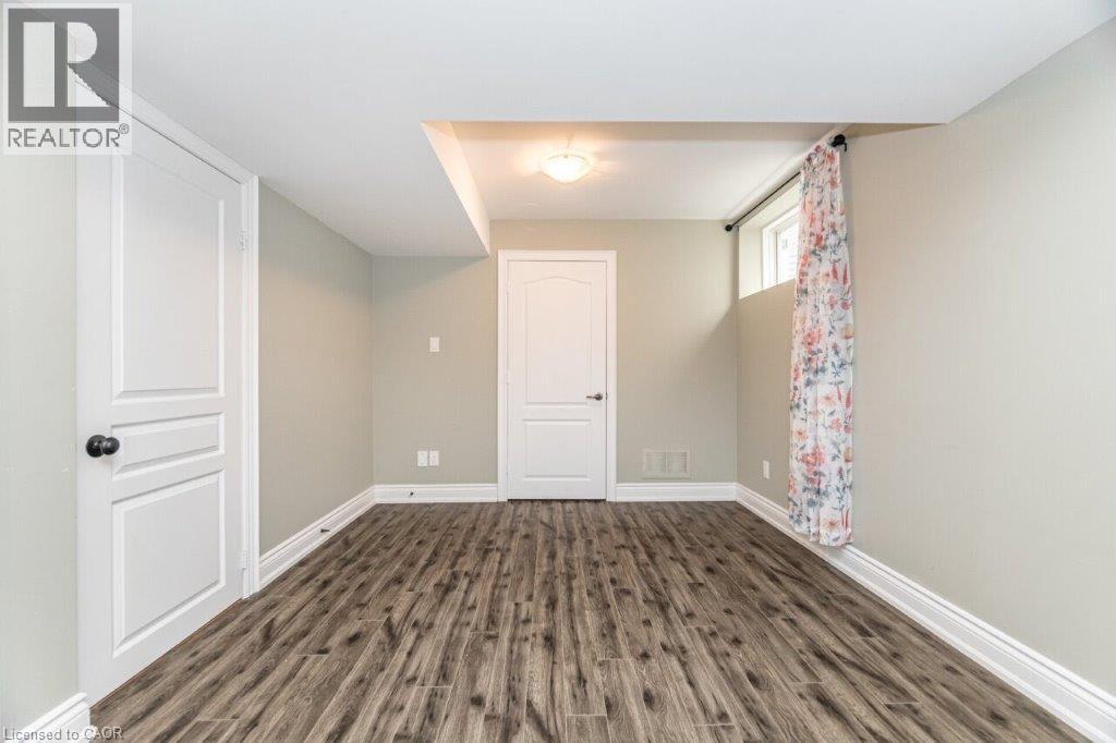 9 Lorupe Court, Hamilton, Ontario  L9G 0B4 - Photo 40 - 40767960