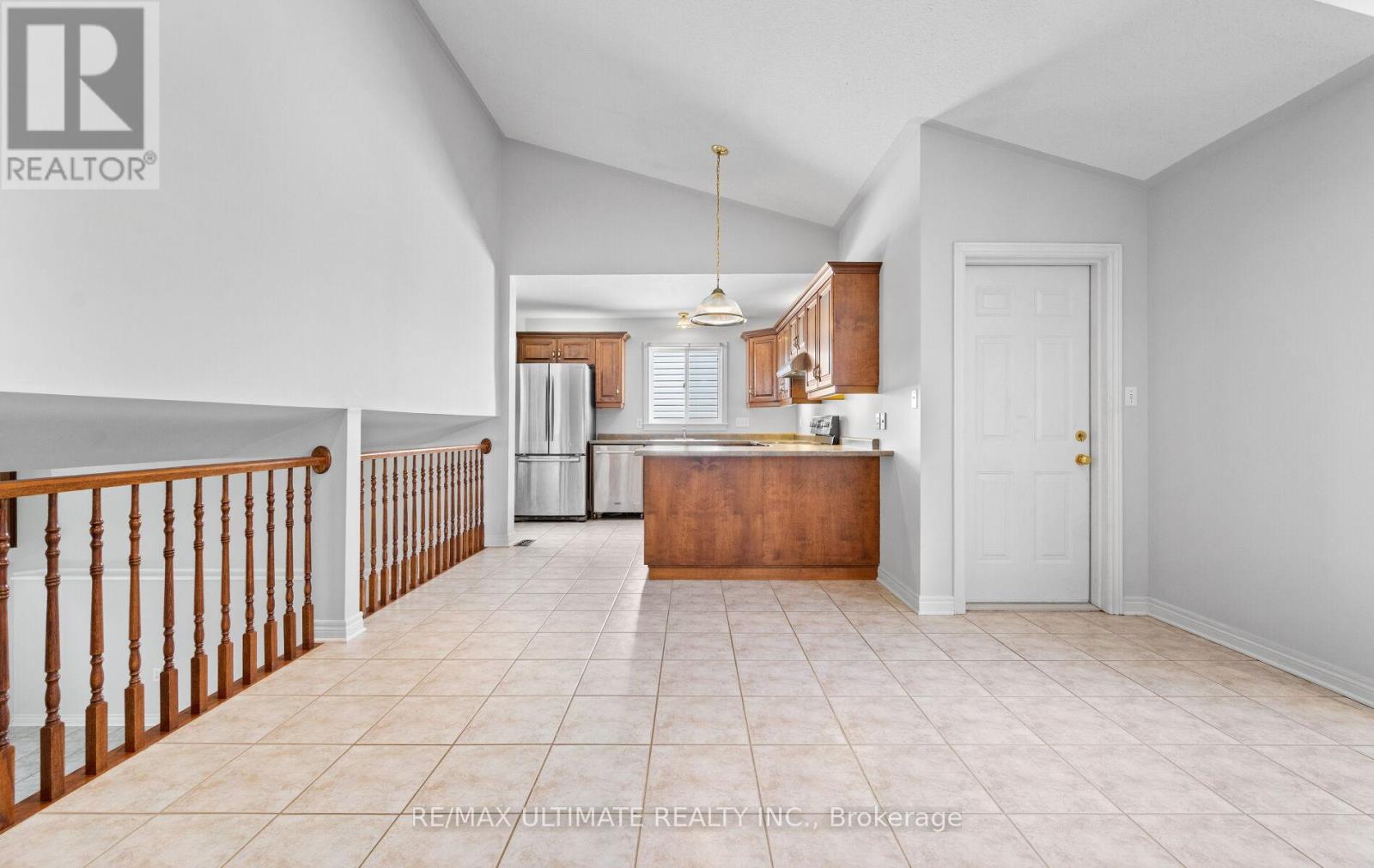 893 Canada Drive, Fort Erie, Ontario  L2A 6E9 - Photo 11 - X12392508