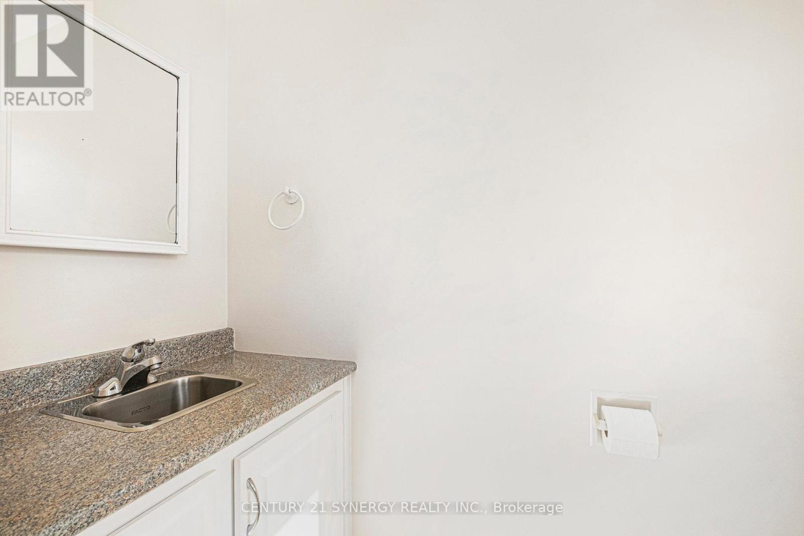 24 Elm Street E, Smiths Falls, Ontario  K7A 3S8 - Photo 11 - X12392847